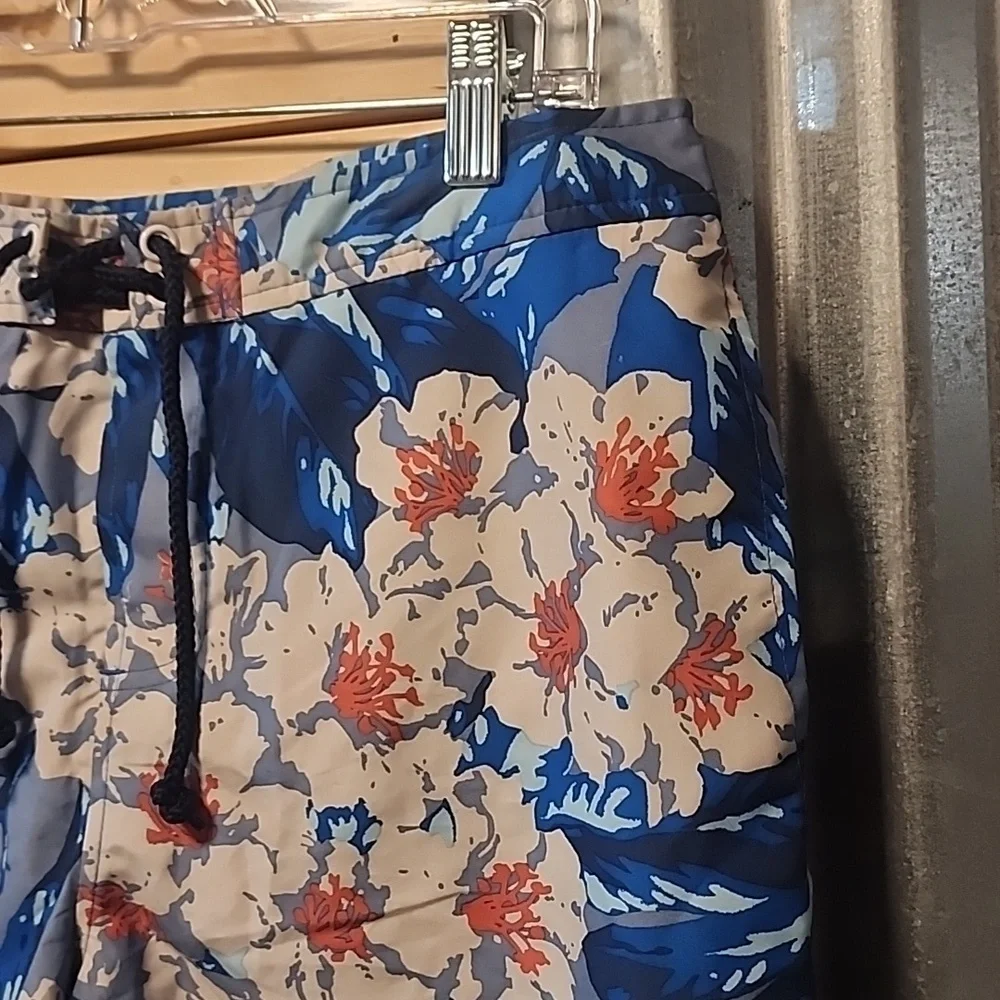 Mens orginal Penguin Swim Trunks NEW Size 31